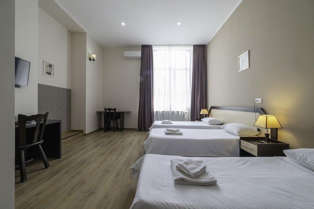 Backstreet Hotel - Near Tbilisi Central Екстер'єр фото