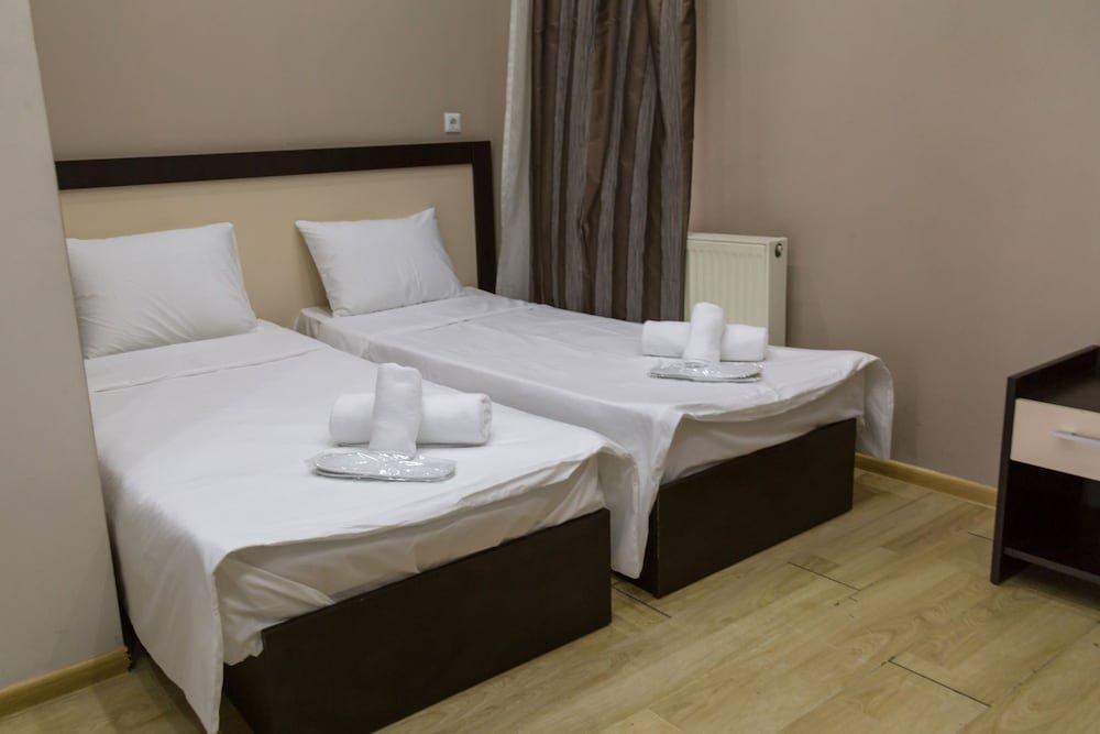 Backstreet Hotel - Near Tbilisi Central Екстер'єр фото