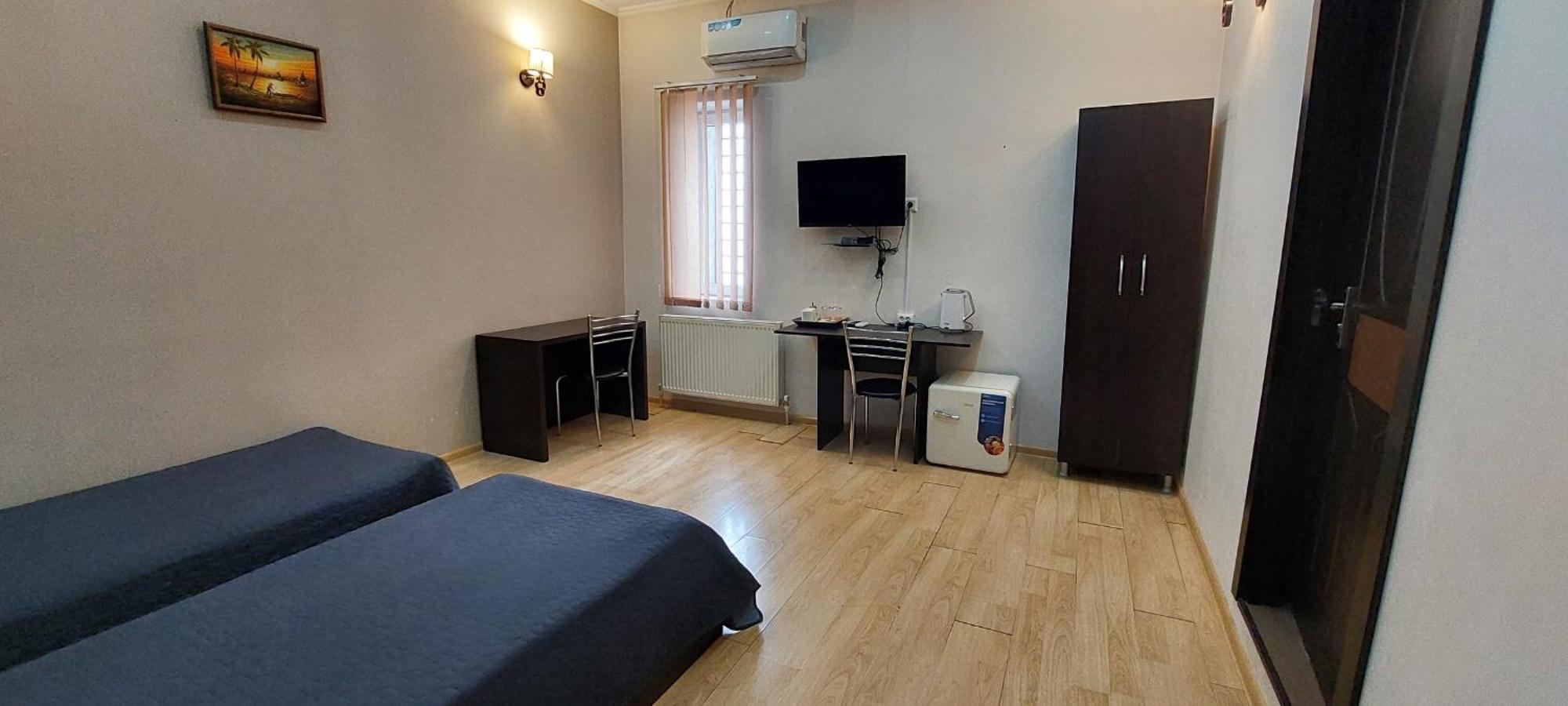 Backstreet Hotel - Near Tbilisi Central Екстер'єр фото